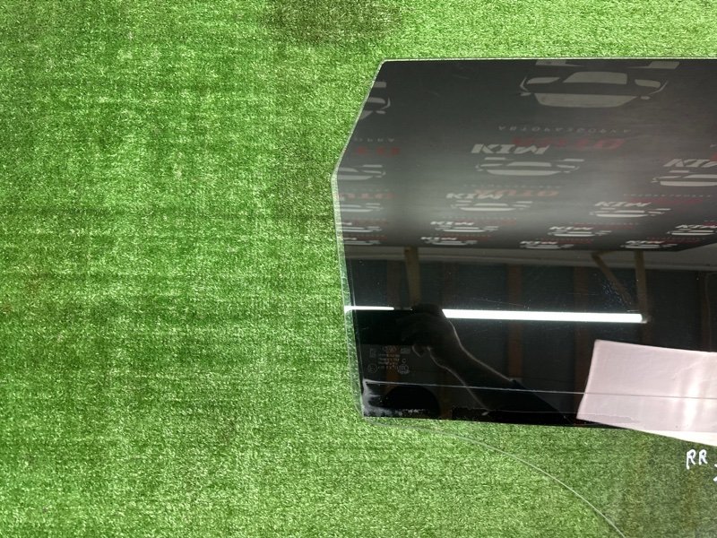 Стекло двери Kia Soul 2014 SW