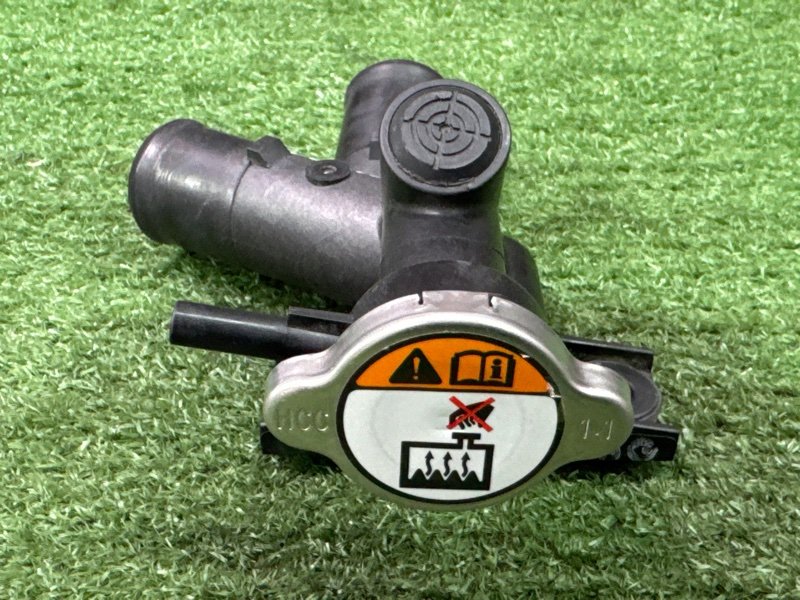 Горловина радиатора с крышкой Kia Soul 2014 SW