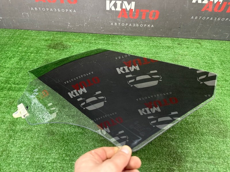 Стекло двери Kia Soul 2014 SW