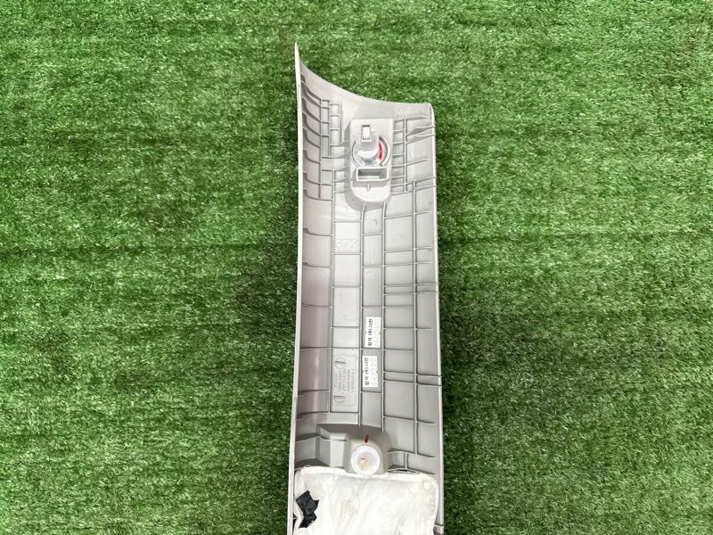 Накладка стойки лобового стекла Kia Soul 2014 SW