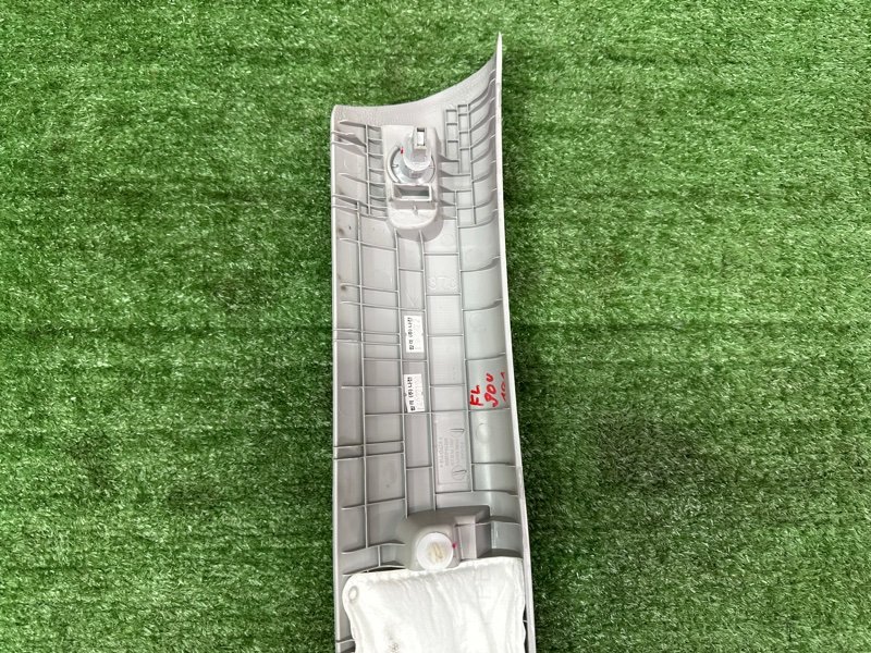 Накладка стойки лобового стекла Kia Soul 2014 SW