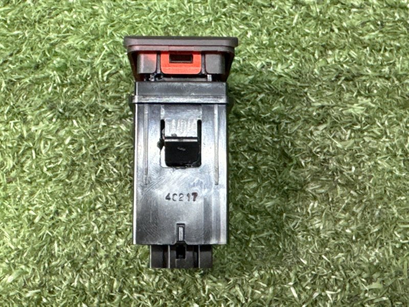 Кнопка аварийной сигнализации Kia Soul 2014 SW