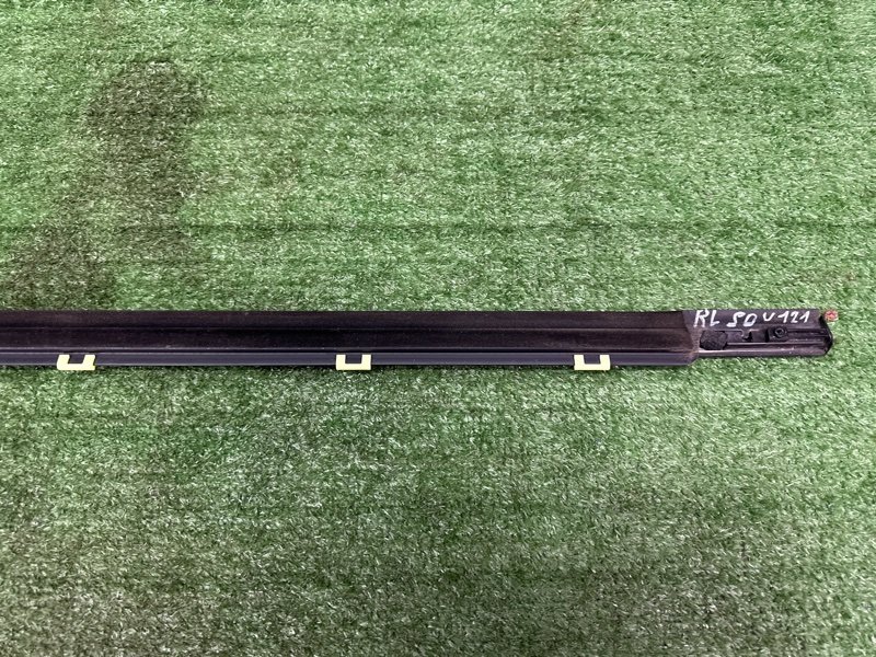 Уплотнитель стекла наружный (Бархотка) Kia Soul 2014 SW