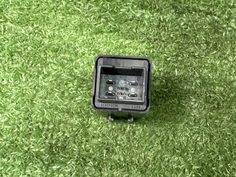 Реле стоп сигнала Kia Soul 2014 SW