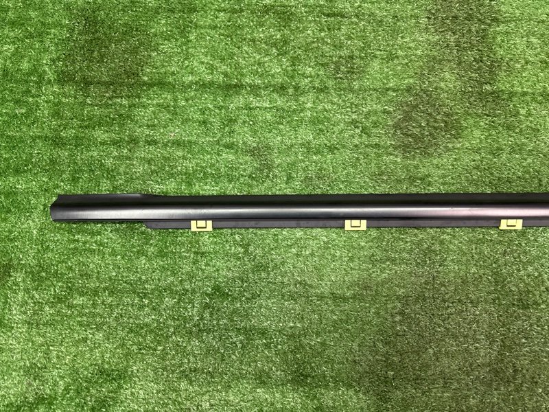 Уплотнитель стекла наружный (Бархотка) Kia Soul 2014 SW