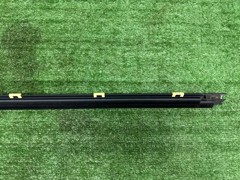 Уплотнитель стекла наружный (Бархотка) Kia Soul 2014 SW