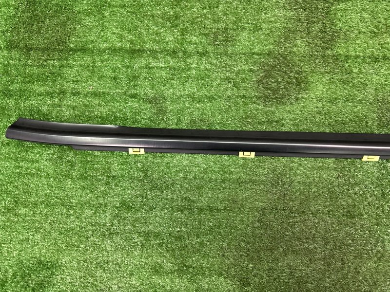 Уплотнитель стекла наружный (Бархотка) Kia Soul 2014 SW