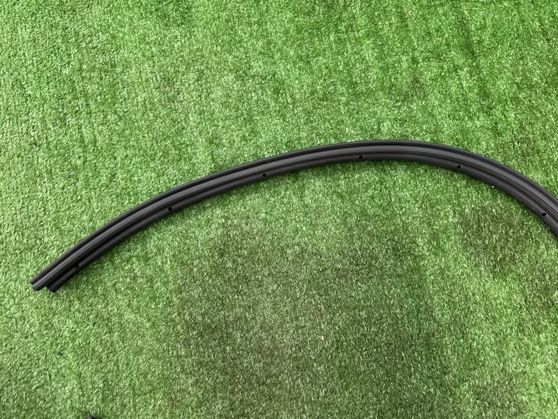 Уплотнитель жабо Kia Soul 2014 SW