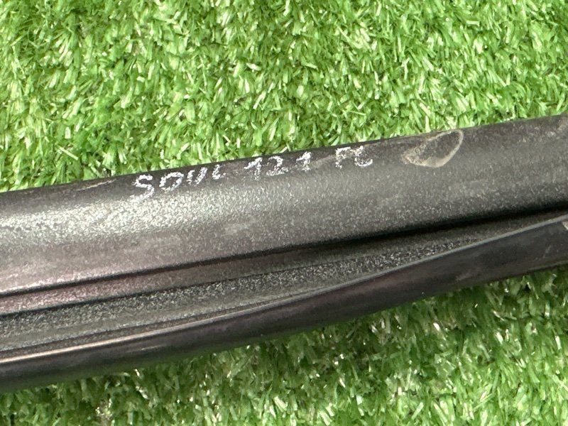 Уплотнитель стекла двери Kia Soul 2014 SW