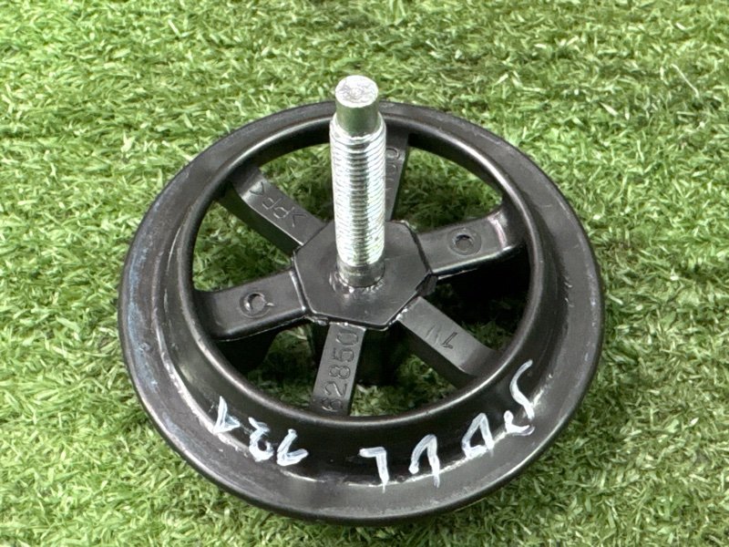 Болт крепления запасного колеса Kia Soul 2014 SW