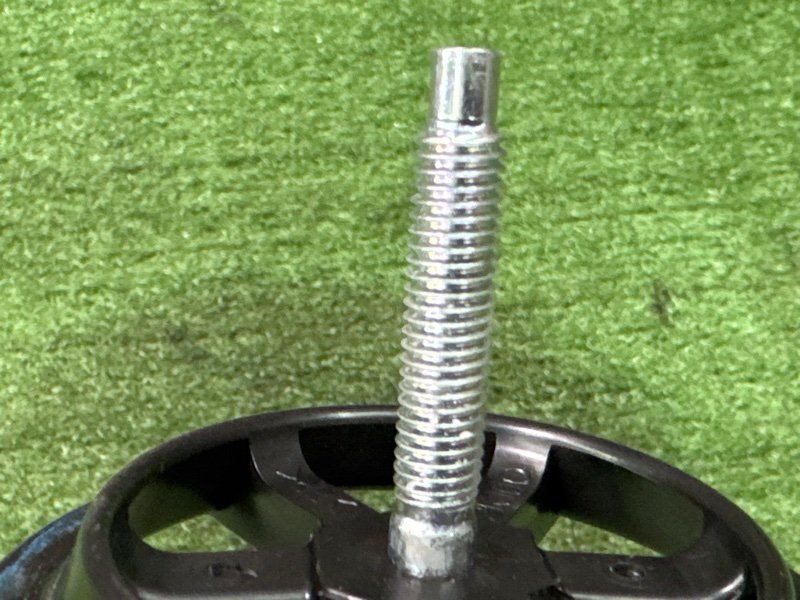 Болт крепления запасного колеса Kia Soul 2014 SW