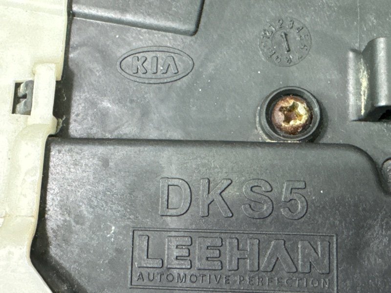Замок двери Kia Soul 2014 SW