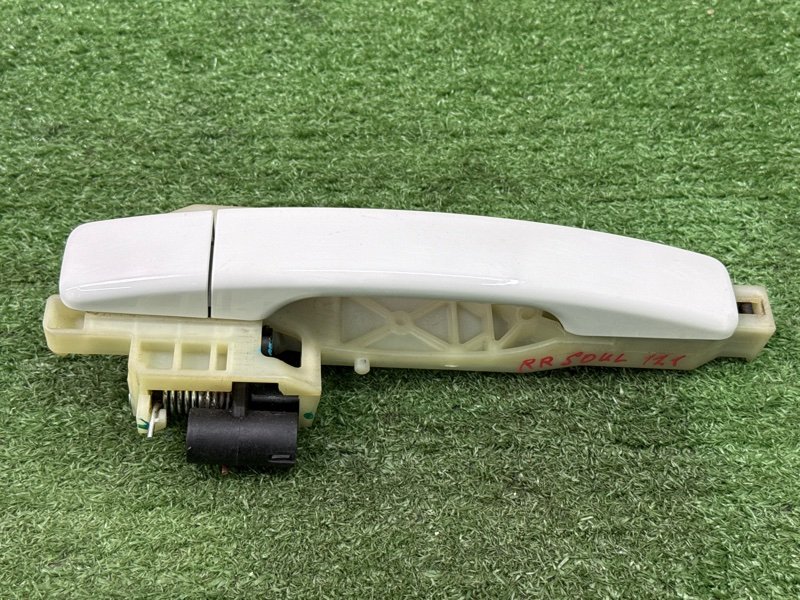 Ручка двери наружная в сборе Kia Soul 2014 SW