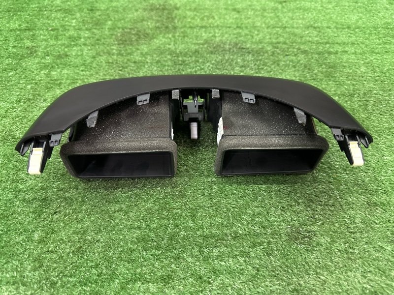 Дефлектор отопителя центральный Kia Soul 2014 SW