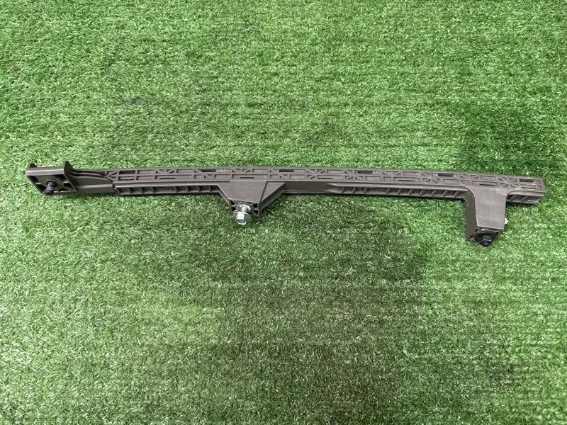 Направляющая стекла двери Kia Soul 2014 SW