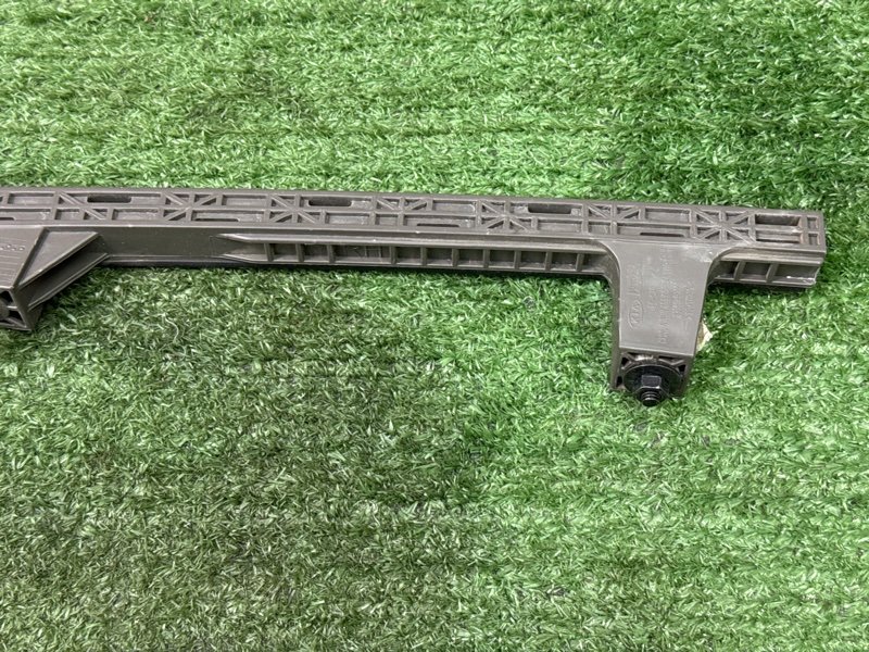 Направляющая стекла двери Kia Soul 2014 SW