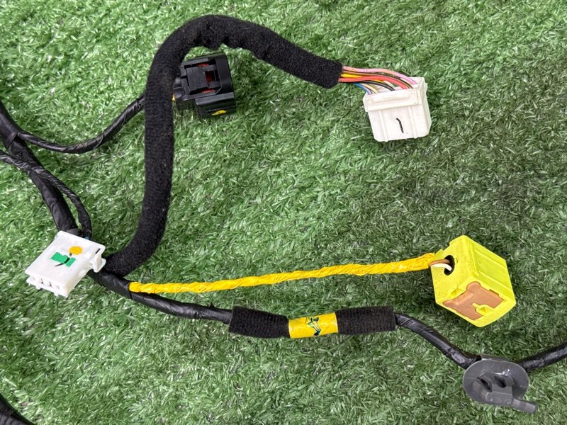 Проводка двери Kia Soul 2014 SW