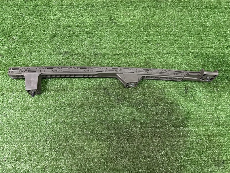 Направляющая стекла двери Kia Soul 2014 SW