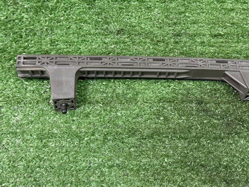 Направляющая стекла двери Kia Soul 2014 SW