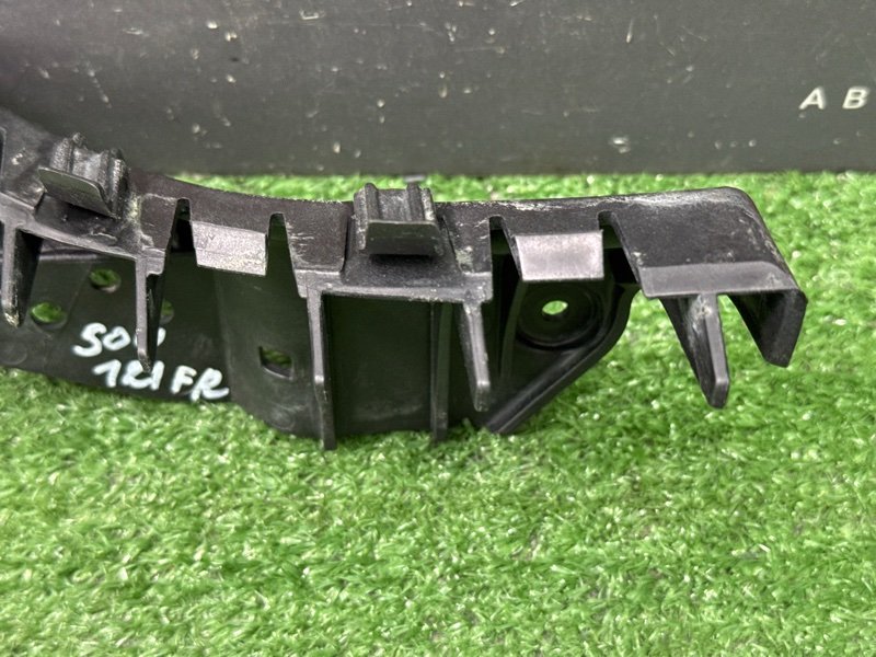 Кронштейн бампера Kia Soul 2014 SW