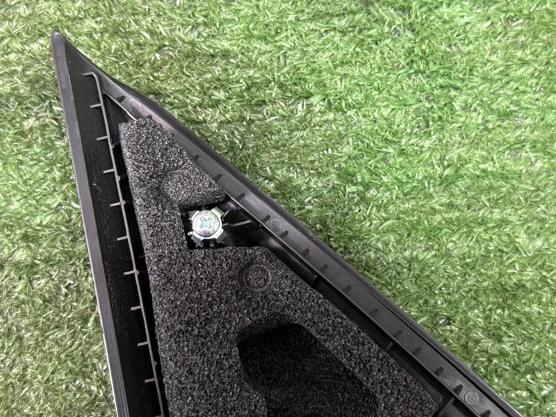 Накладка зеркала внутренняя(уголок) Kia Soul 2014 SW