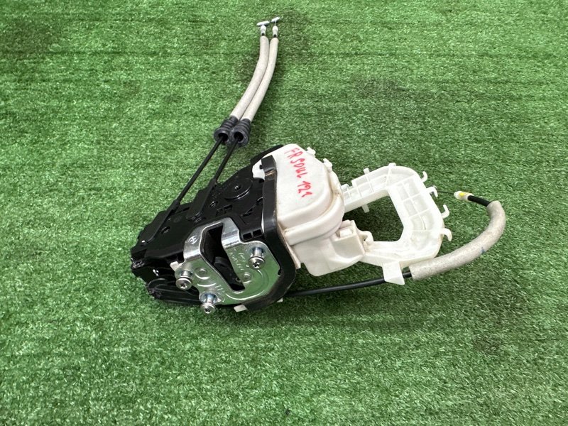 Замок двери Kia Soul 2014 SW