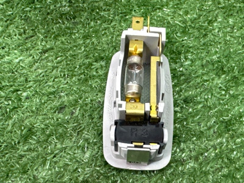 Плафон подсветки солнцезащитных козырьков Kia Soul 2014 SW