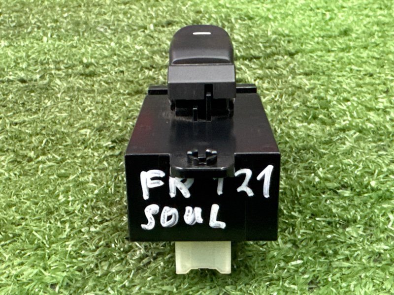 Кнопка стеклоподъемника Kia Soul 2014 SW