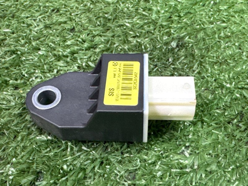 Датчик удара боковой Kia Soul 2014 SW