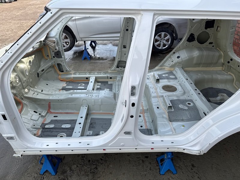 Порог со стойкой Kia Soul 2014 SW