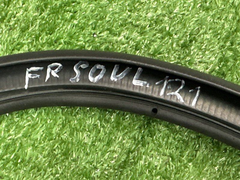 Уплотнитель проема двери Kia Soul 2014 SW