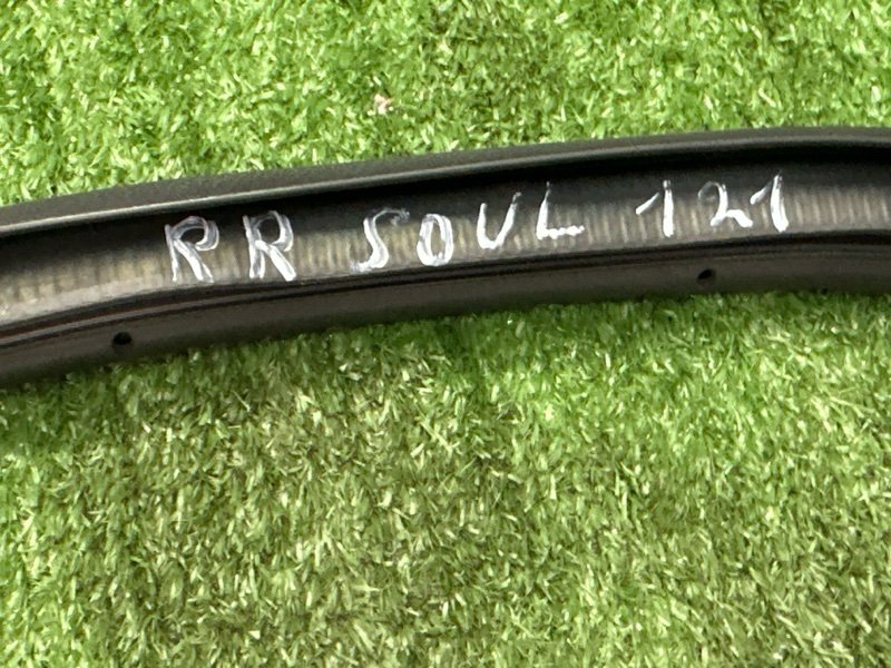 Уплотнитель проема двери Kia Soul 2014 SW