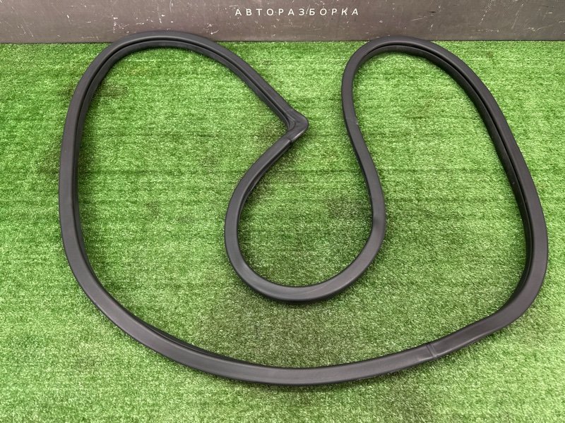 Уплотнитель проема двери Kia Soul 2014 SW