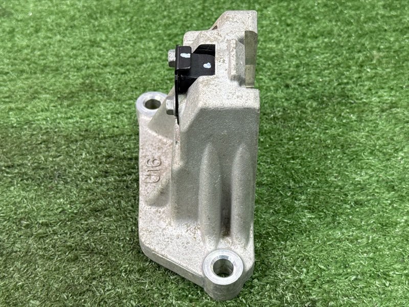 Кронштейн МКПП Kia Soul 2014 SW