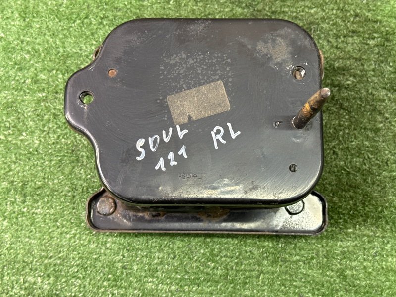 Кронштейн усилителя бампера Kia Soul 2014 SW