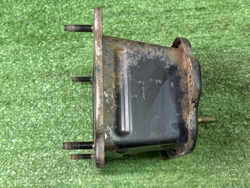 Кронштейн усилителя бампера Kia Soul 2014 SW