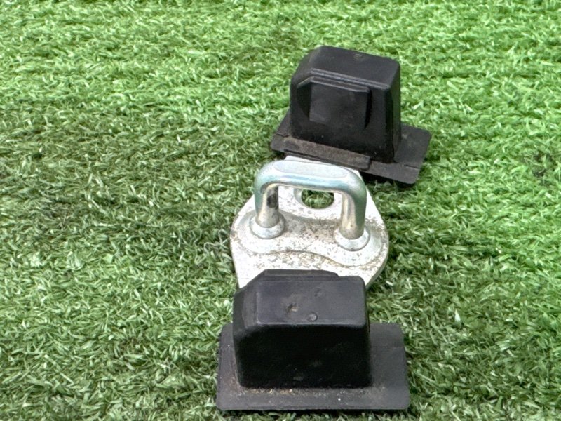 Ответная часть замка багажника Kia Soul 2014 SW