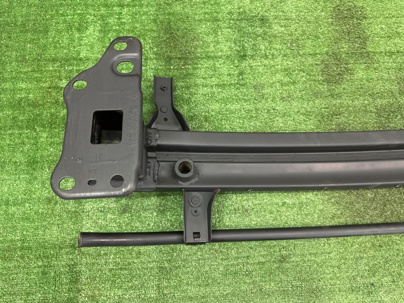 Усилитель бампера Kia Soul 2014 SW