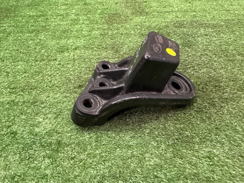 Кронштейн опоры двигателя Kia Soul 2014 SW