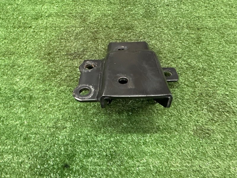 Кронштейн кпп Kia Soul 2014 SW