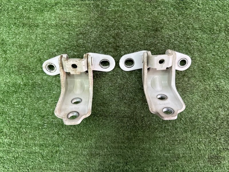 Петли двери Kia Soul 2014 SW