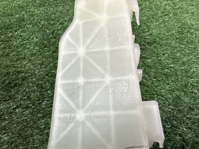 Кронштейн бампера Kia Soul 2014 SW