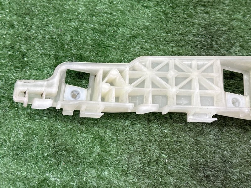 Кронштейн бампера Kia Soul 2014 SW