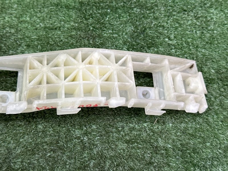 Кронштейн бампера Kia Soul 2014 SW