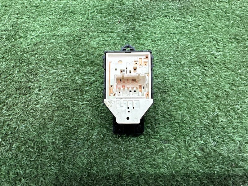 Блок управления зеркалами Hyundai i30 2013