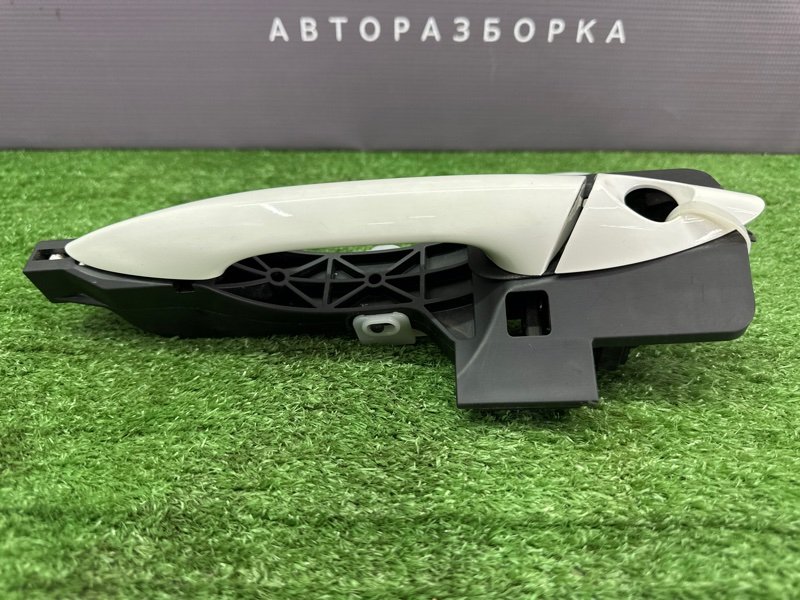 Ручка двери наружная в сборе Hyundai i30 2013