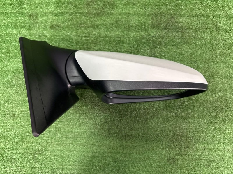 Зеркало заднего вида Hyundai i30 2013