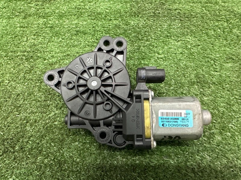 Мотор стеклоподъемника Hyundai i30 2013