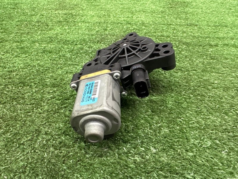 Мотор стеклоподъемника Hyundai i30 2013