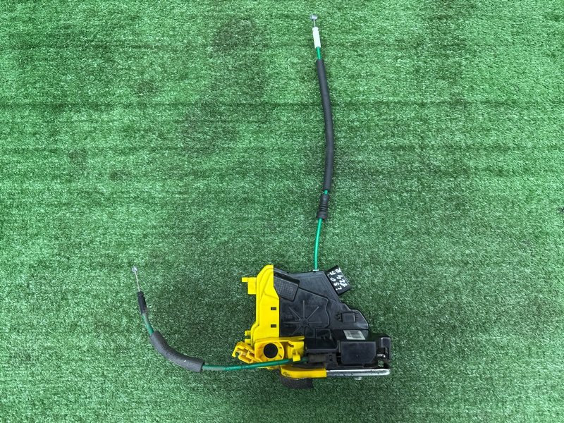 Замок двери Hyundai i30 2013